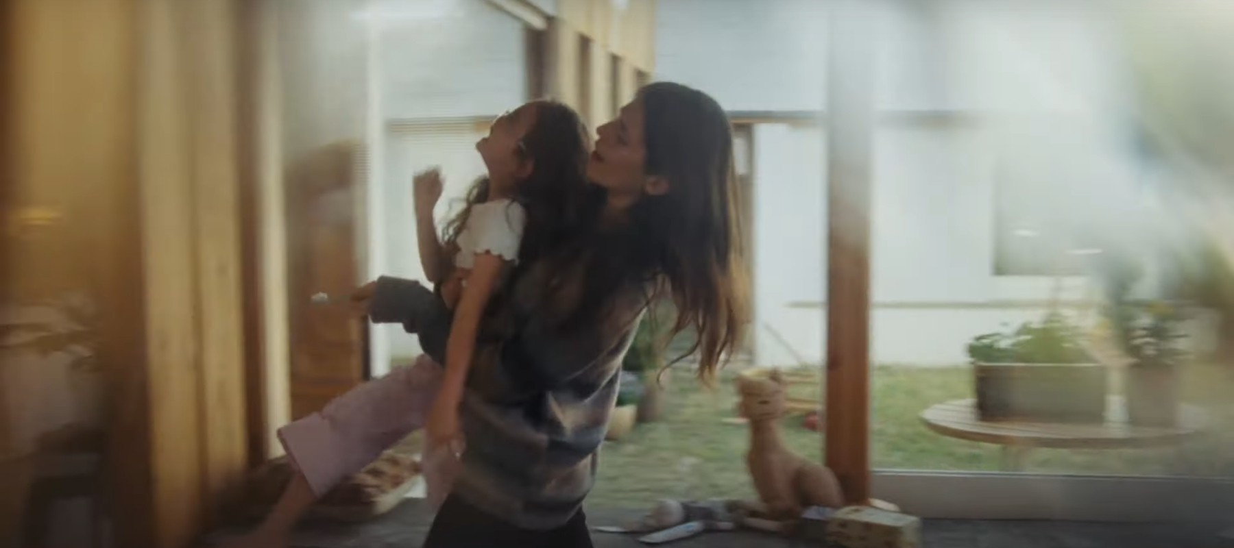 Hoyte van Hoytema makes beautiful Volvo EX90 film for iO
